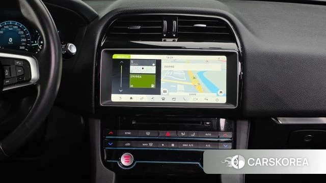 Jaguar F-PACE 2018 Черный из Кореи, фото 5
