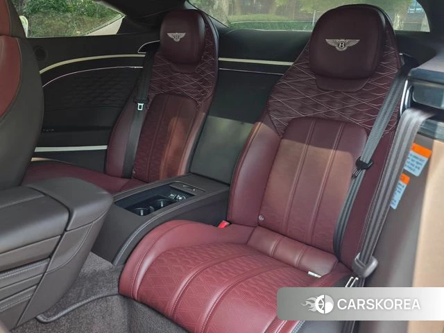 Bentley Continental GT 4th Generation 2026 Белый из Кореи, фото 5
