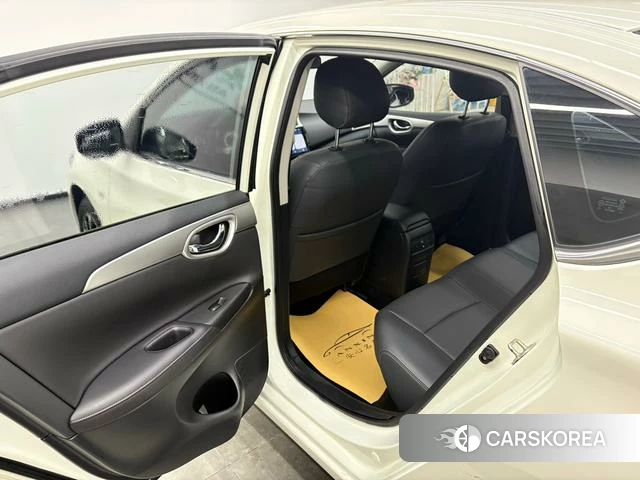 Nissan Sylphy 2021 Белый из Китая, фото 5