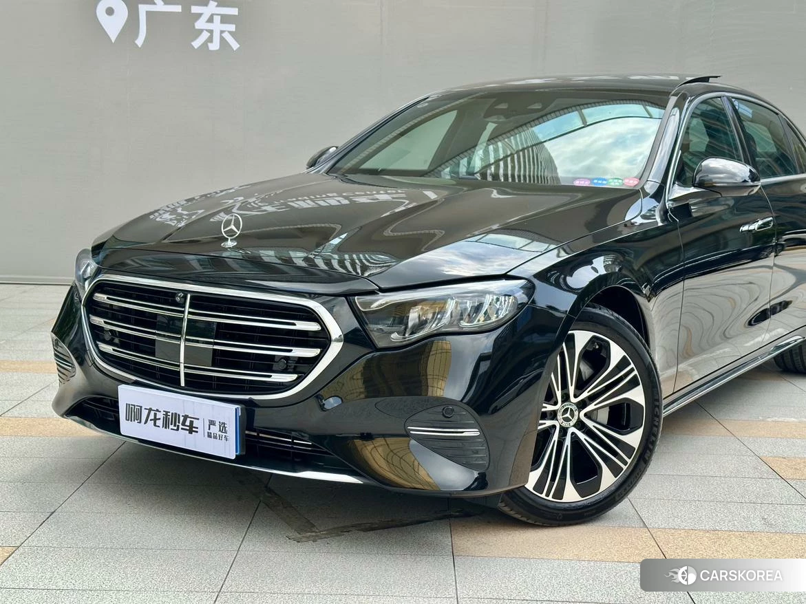 Mercedes-Benz E-Class 2025 Черный из Китая, фото 5