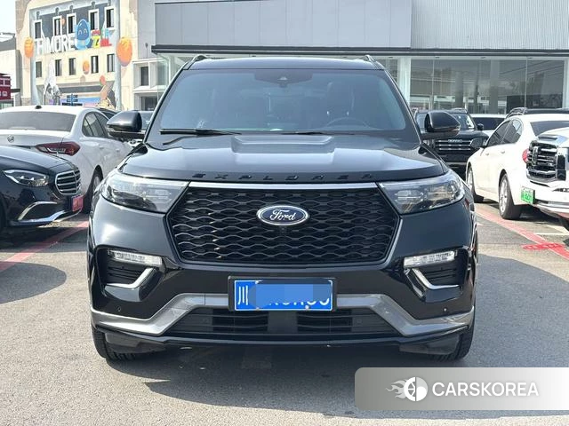 Ford Explorer 2021 Черный из Китая, фото 5
