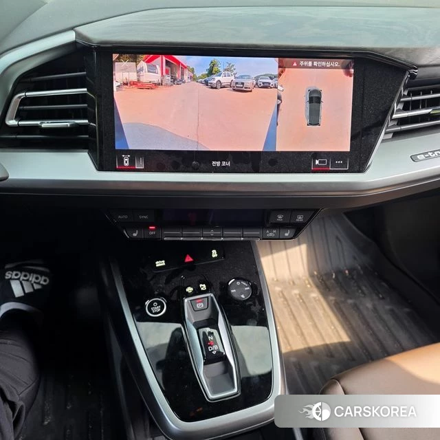 Audi Q4 e-Tron (F4) 2025 Белый из Кореи, фото 5