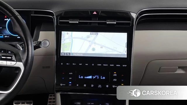 Hyundai Tucson (NX4) 2022 Серебристо-серый из Кореи, фото 5