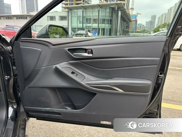 Toyota Avalon 2024 Черный из Китая, фото 5