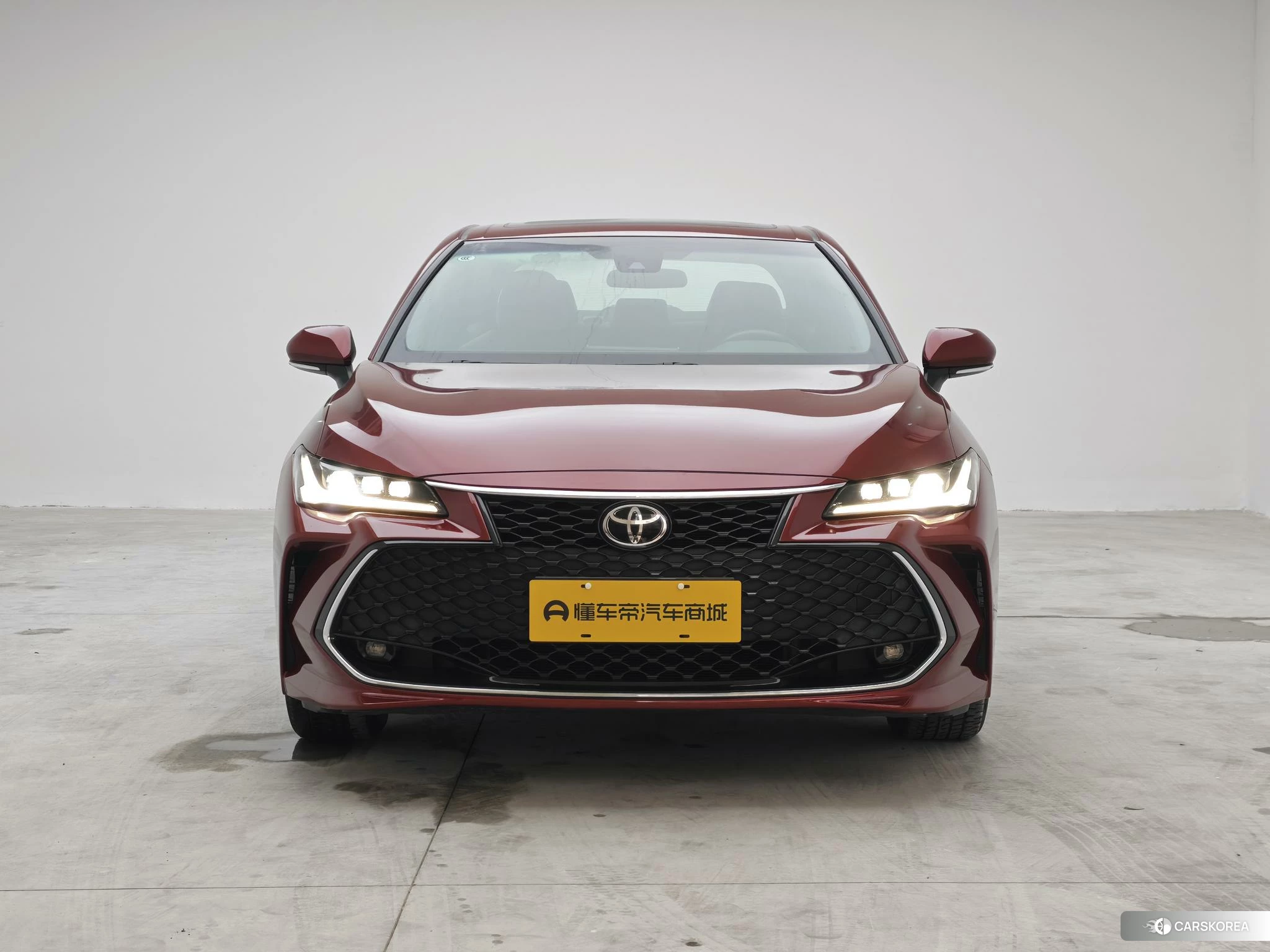 Toyota Avalon 2023 Красный из Китая, фото 5
