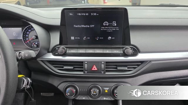 Kia The New K3 2nd generation 2023 Белый из Кореи, фото 5