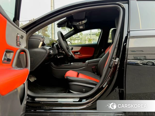 Mercedes-Benz AMG A-Class 2026 Черный из Китая, фото 5