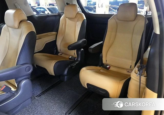 Kia Carnival 4th generation 2023 Белый из Кореи, фото 5