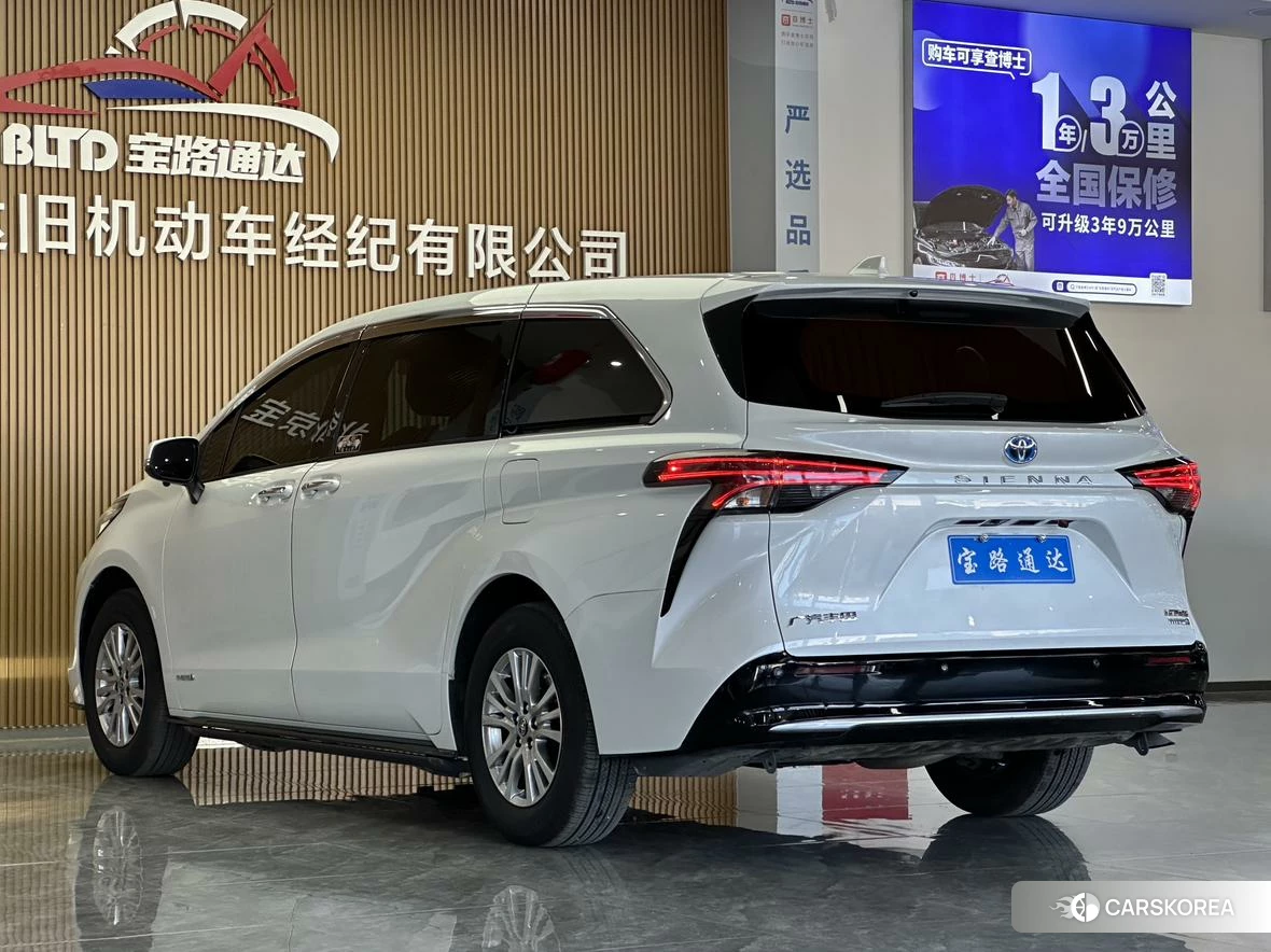 Toyota Sienna 2021 Белый из Китая, фото 5
