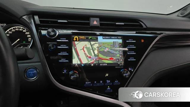 Toyota Camry (XV70) 2020 Белый из Кореи, фото 5