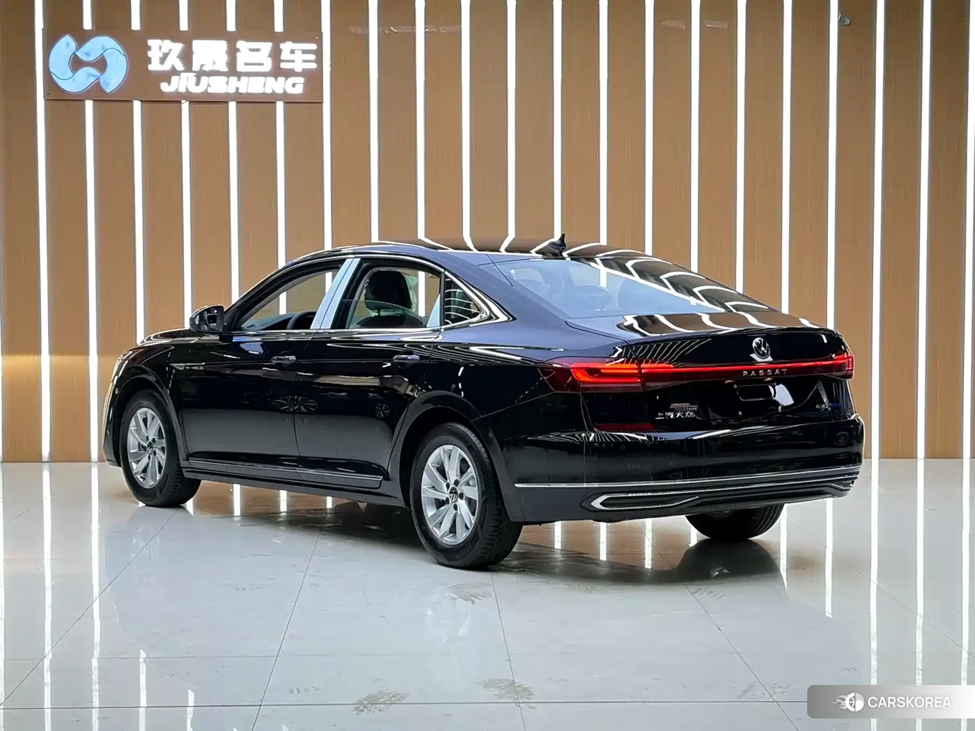 Volkswagen Passat 2025 Черный из Китая, фото 5