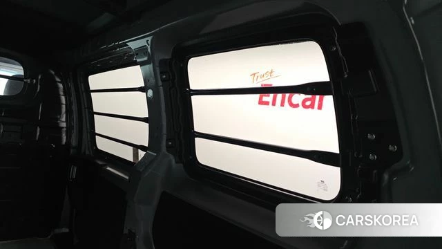 Hyundai Staria 2025 Серебристо-серый из Кореи, фото 5