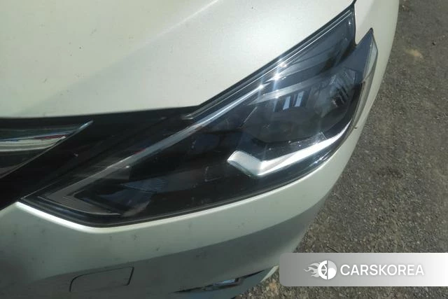 Nissan Sylphy 2022 Белый из Китая, фото 5