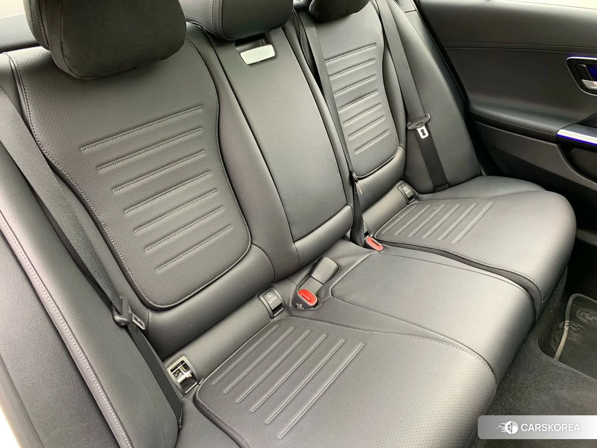 Mercedes-Benz C-class 2024 Белый из Китая, фото 5