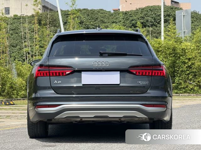 Audi A6 2022 Темно-серый из Китая, фото 5