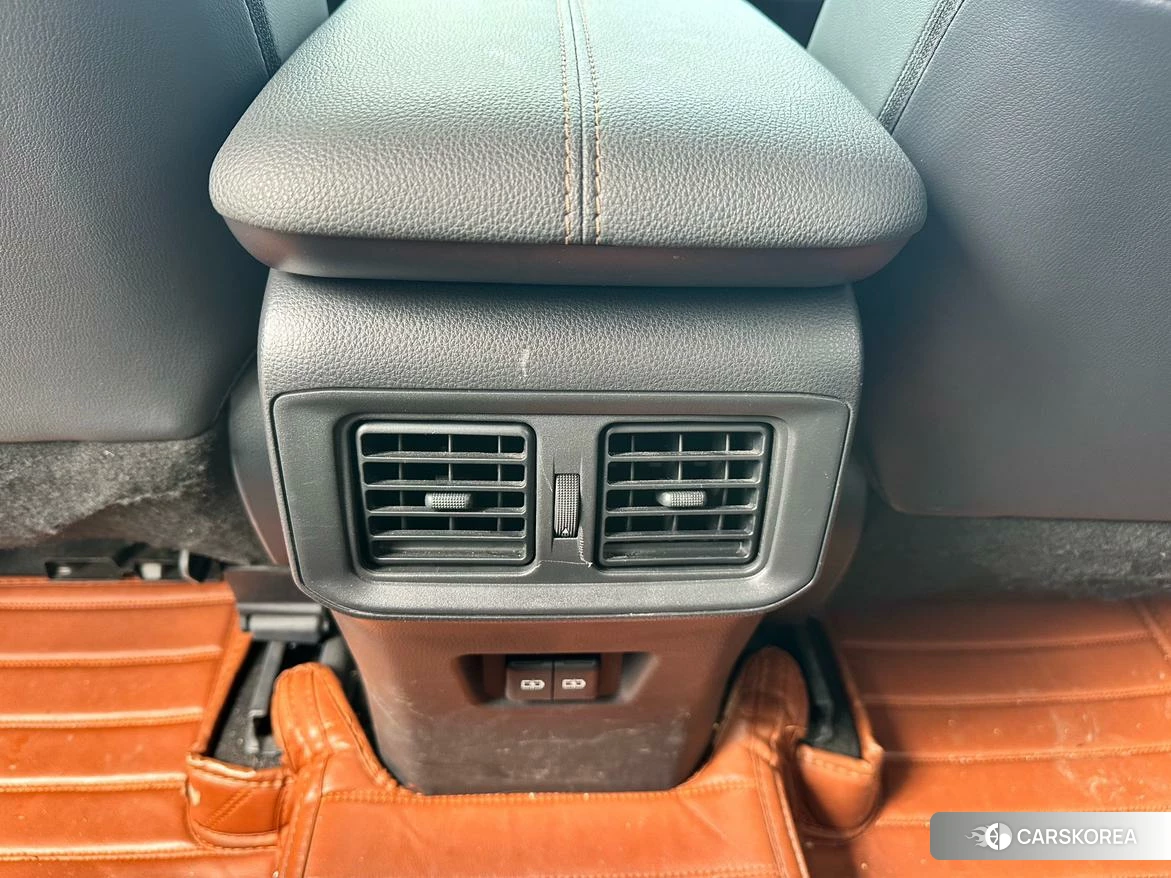Toyota Wildlander 2024 Черный из Китая, фото 5