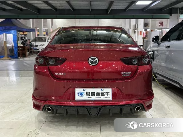 Mazda 3 2025 Красный из Китая, фото 5