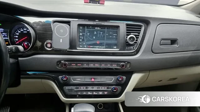 Kia The New Carnival 2019 Белый из Кореи, фото 5