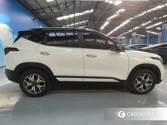 Kia KX3 2023 Белый из Китая, фото 5
