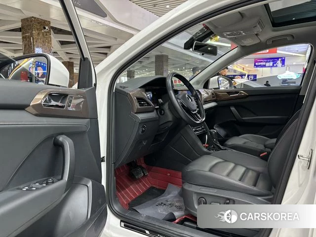 Volkswagen Tharu 2022 Белый из Китая, фото 5