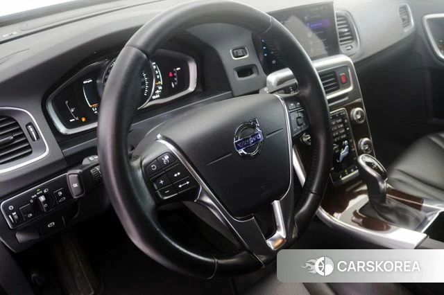 Volvo S60 2018 Белый из Кореи, фото 5
