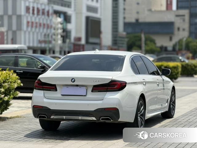BMW 5 series 2021 Белый из Китая, фото 5