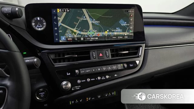 Lexus ES300h 7th generation 2023 Серебристо-серый из Кореи, фото 5