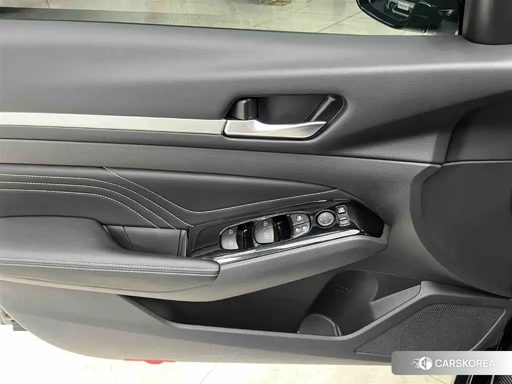 Nissan Altima 2023 Черный из Китая, фото 5