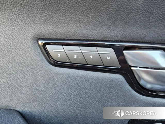 Land Rover Range Rover Evoque 2019 Белый из Кореи, фото 5