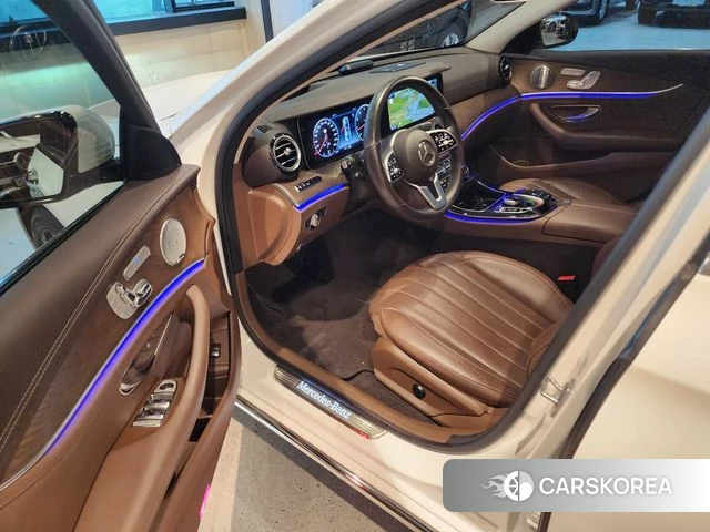 Mercedes-Benz E-Class W213 2020 Белый из Кореи, фото 5