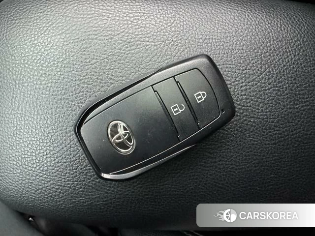 Toyota Frontlander 2023 Белый из Китая, фото 5