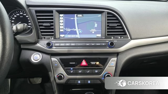 Hyundai Avante AD 2018 Белый из Кореи, фото 5