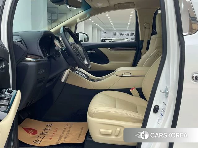 Toyota Alphard 2022 Белый из Китая, фото 5