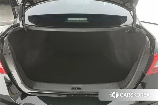 Nissan Sylphy 2024 Черный из Китая, фото 5
