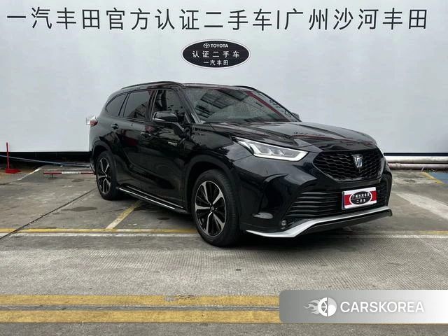 Toyota Crown 2021 Черный из Китая, фото 5