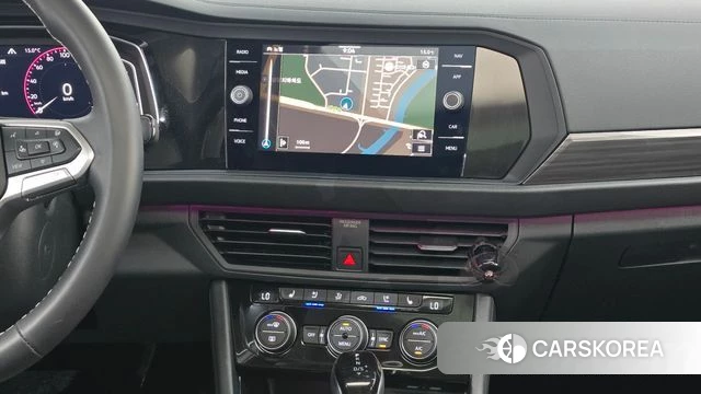 Volkswagen 7th Generation of Jetta 2024 Белый из Кореи, фото 5