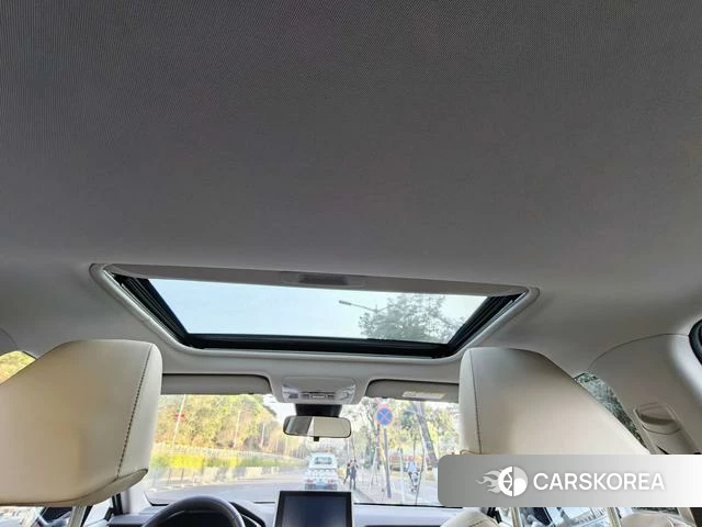Toyota RAV4 2021 Черный из Китая, фото 5