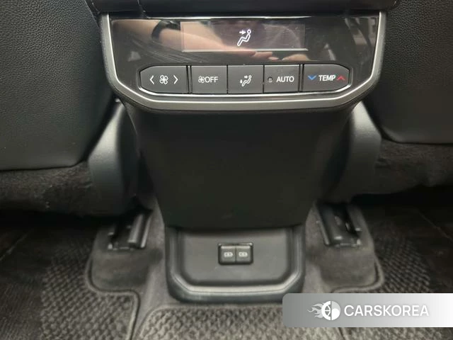 Toyota Crown 2023 Черный из Китая, фото 5