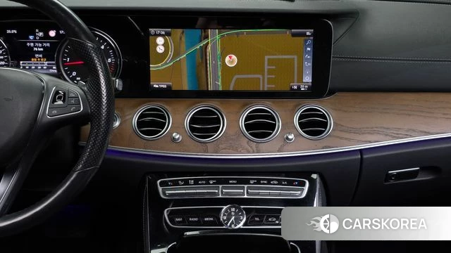 Mercedes-Benz E-Class W213 2018 Серый из Кореи, фото 5