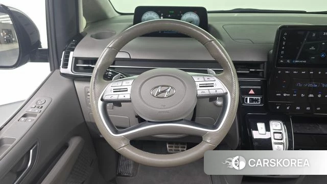 Hyundai Staria 2021 Серый из Кореи, фото 5