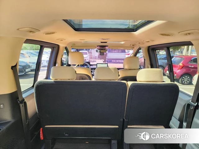 Hyundai Staria 2024 Белый из Кореи, фото 5