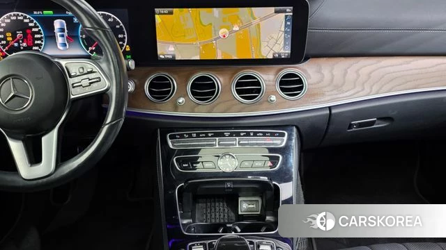 Mercedes-Benz E-Class W213 2019 Белый из Кореи, фото 5