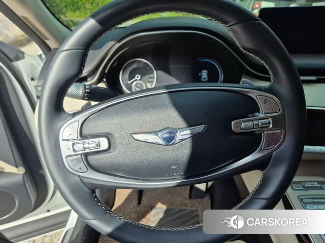 Genesis GV70 2023 Белый из Кореи, фото 5