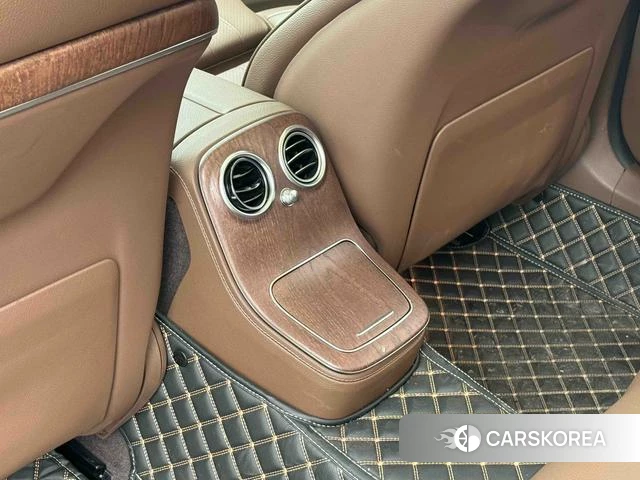 Mercedes-Benz E-Class 2023 Черный из Китая, фото 5