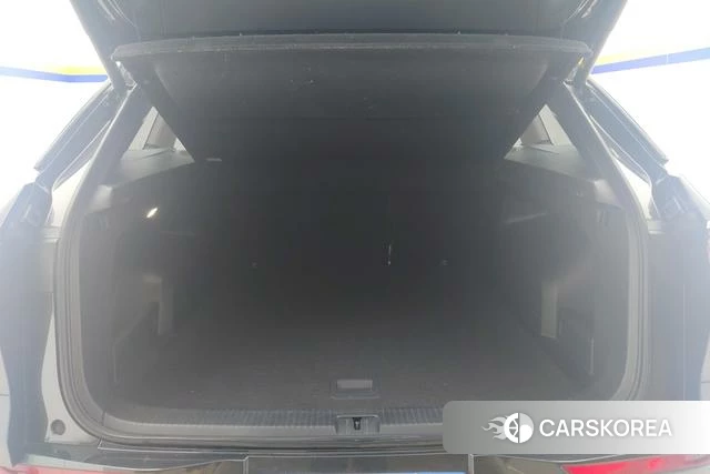 Volkswagen Tavendor 2023 Черный из Китая, фото 5