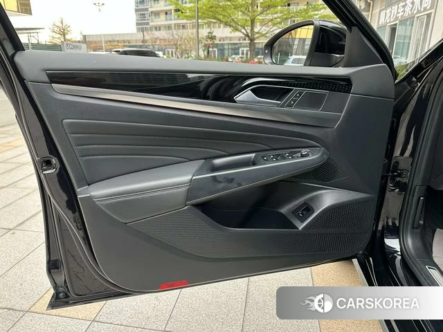 Volkswagen Passat 2023 Черный из Китая, фото 5