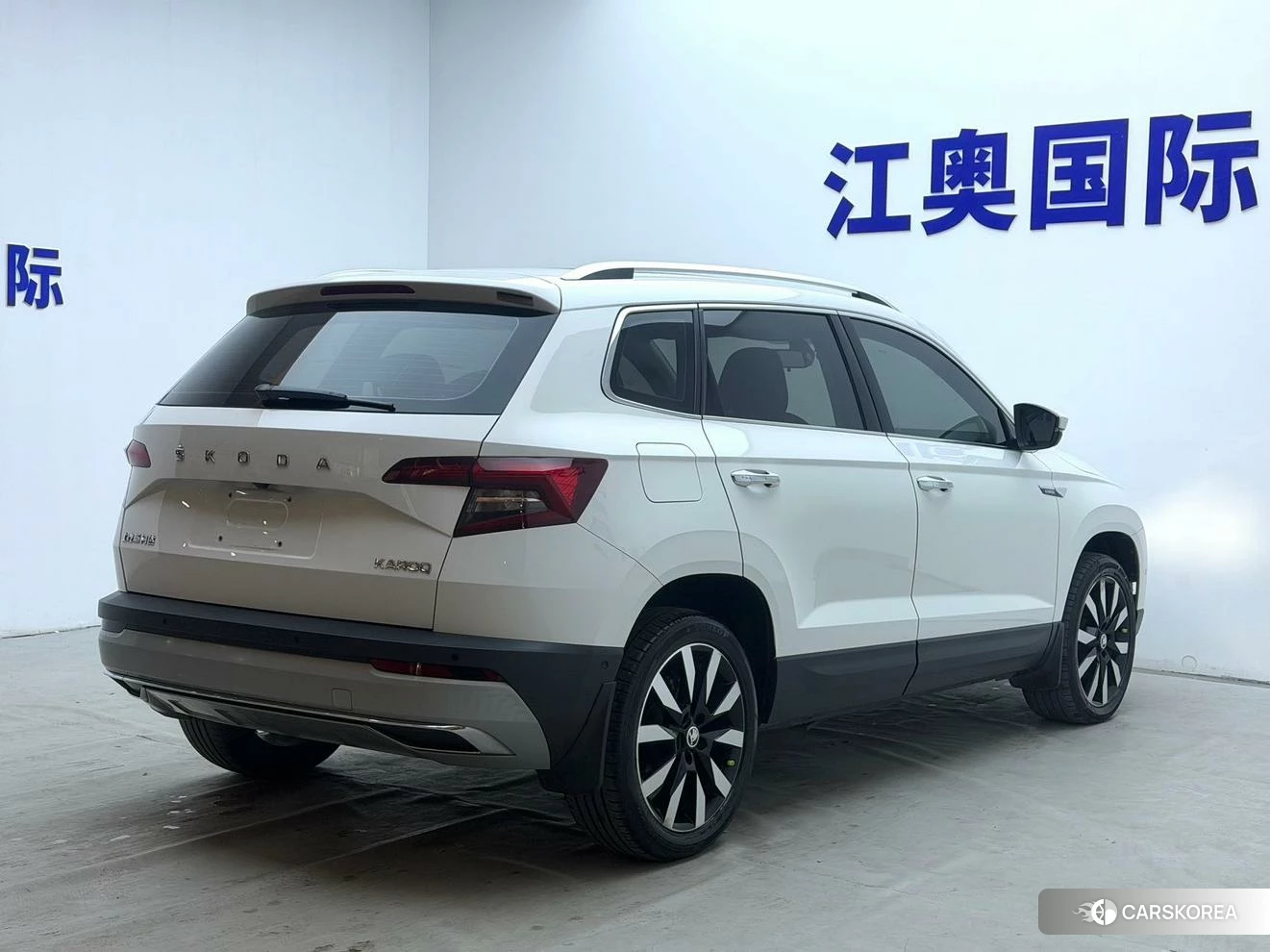 Skoda Karoq 2020 Белый из Китая, фото 5