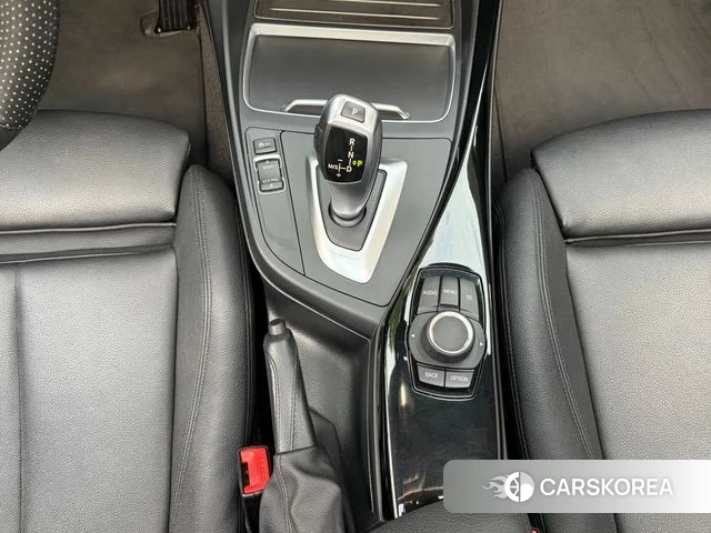BMW 1 Series (F20) 2019 Белый из Кореи, фото 5