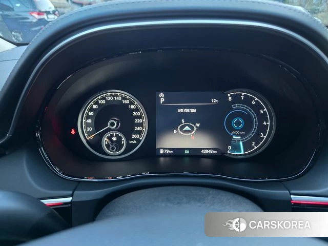 Genesis GV70 2024 Белый из Кореи, фото 5