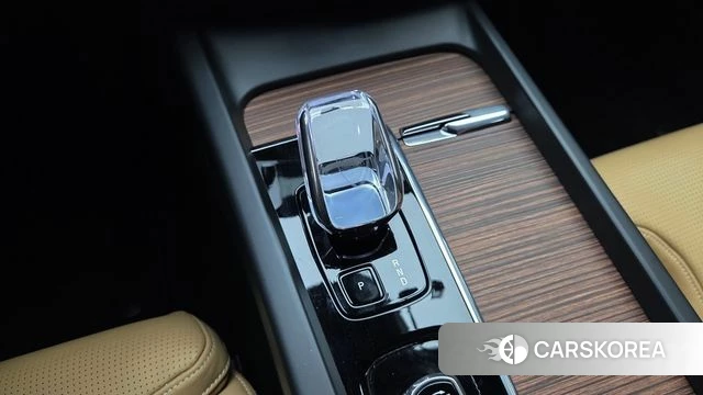 Volvo S60 3rd generation 2024 Белый из Кореи, фото 5